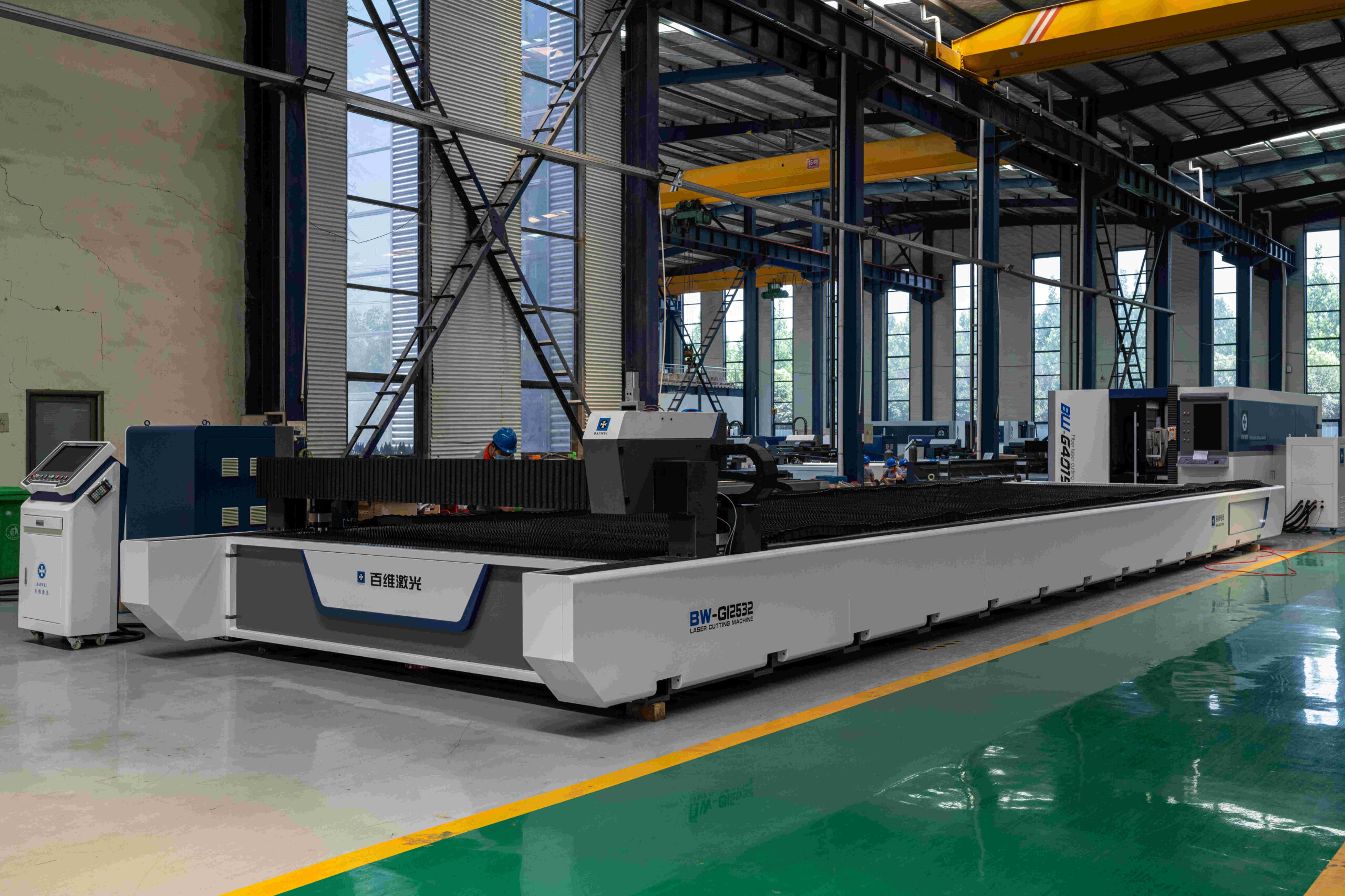 High-effiency Large Area Fiber Laser Cutting Machine For Sale