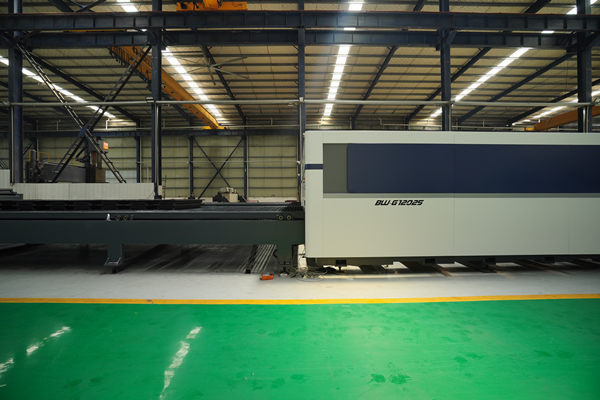 2kw fiber laser cutting machine for 8mm stainless steel