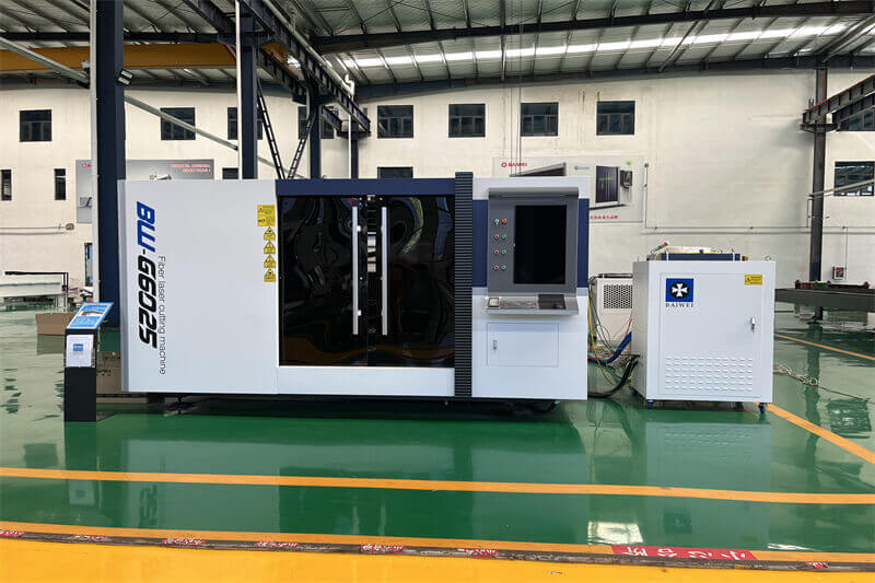 Automatic cnc laser cutting machine