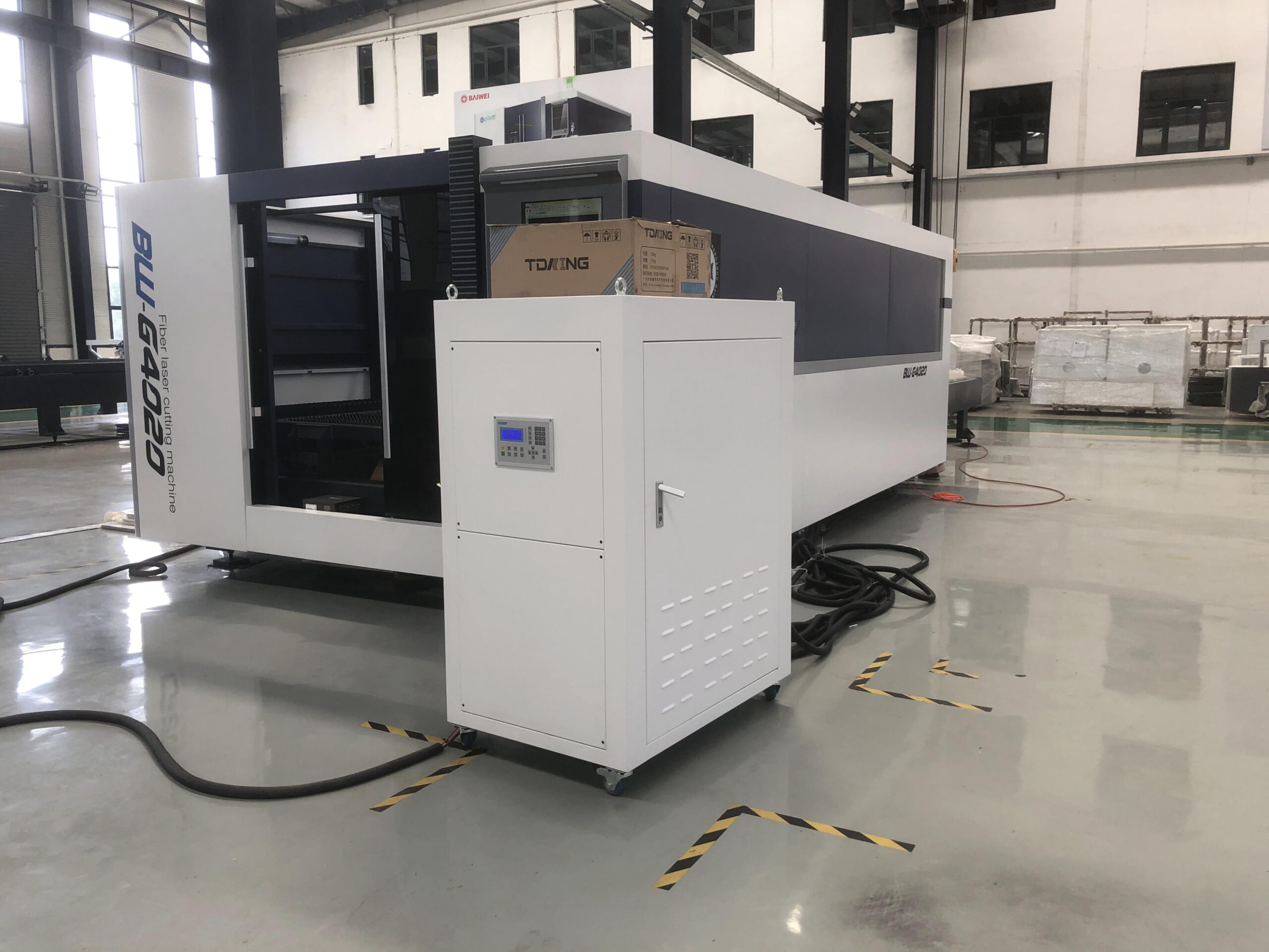 Dust-free BW-G4020 enclosed fiber laser cutting machine