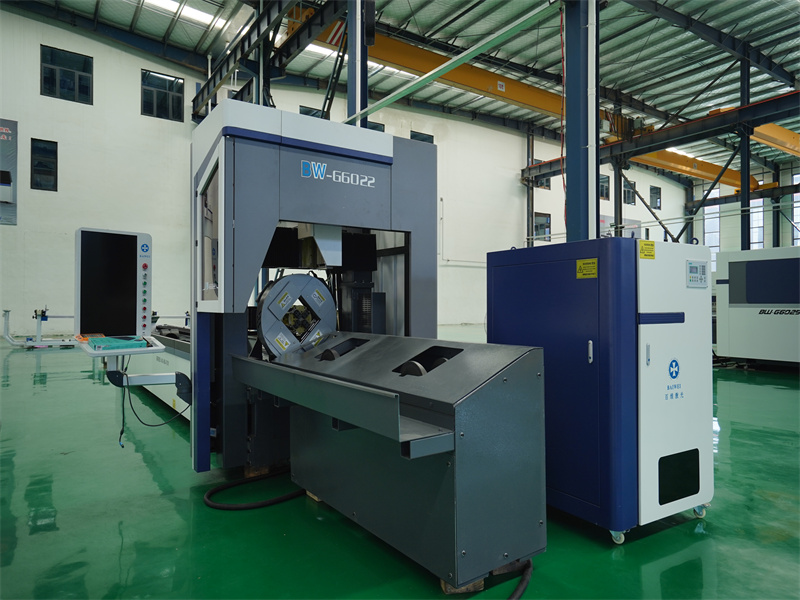 Massive professional tube laser cutting machine for round tube cutting