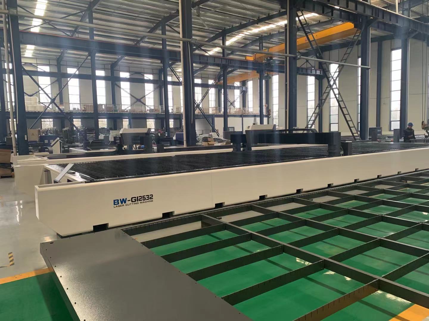 1000W Metal CNC 6KW Desktop Carbon Steel Plate Fiber Laser Cutting Machine,Sheet Metal CNC IPG Fiber Laser Cutting