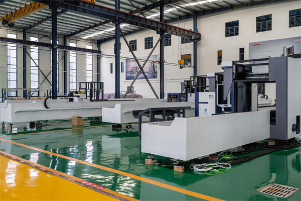 The top fiber laser cutting machine for pipe