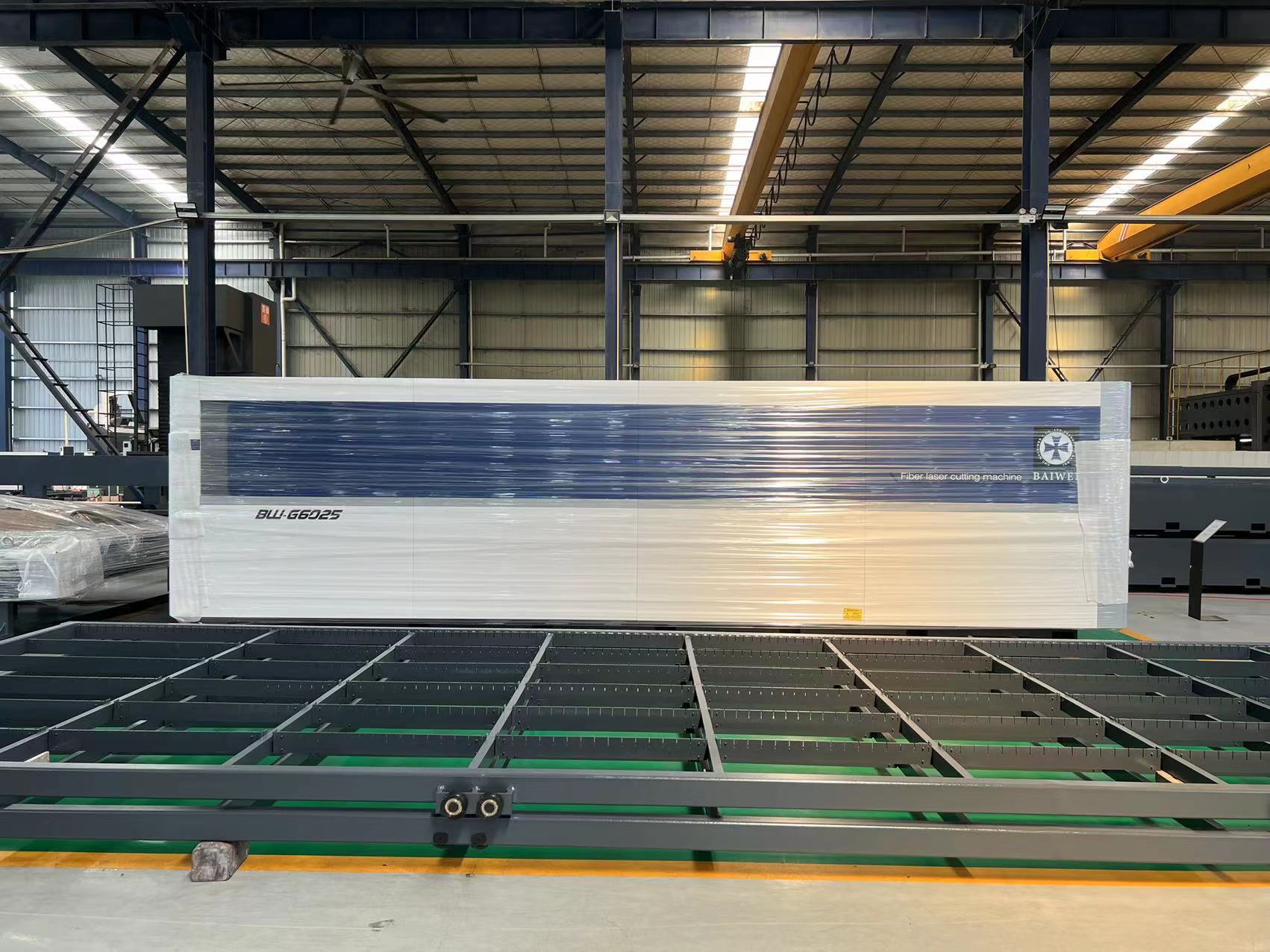 Sheet Metal Laser Cutting Machine Applicable Materials Stainless steel, carbon steel, aluminum alloy, galvanized iron, silicon steel, copper and other sheet metal materials.