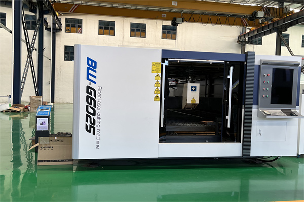 High-performance fiber laser cutting machinery supplier