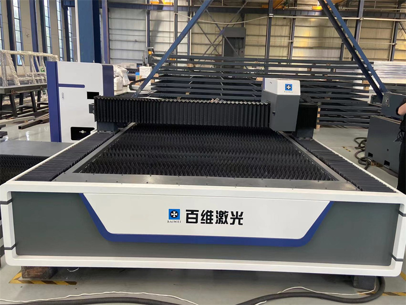 Intelligent open fiber laser cutting machine for sale