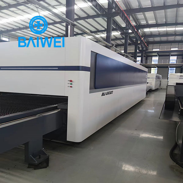 Close Mild SteelFiber Laser Cutting Machine 8kw