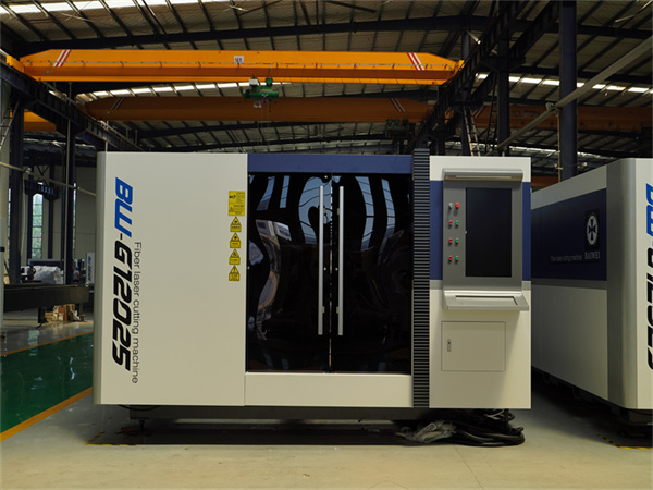 Easy-operated closed type fiber laser cutting machine for steel sheet