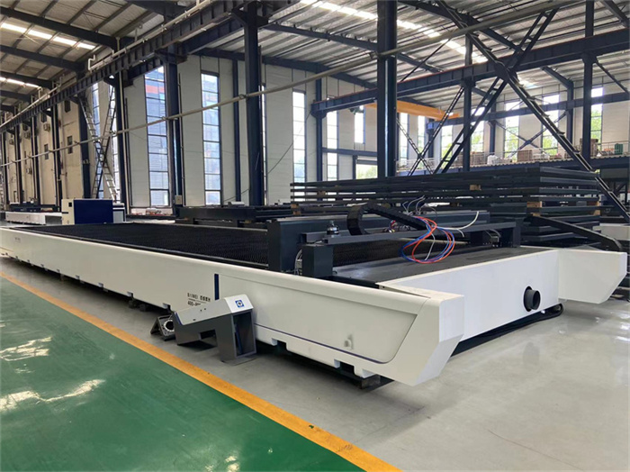 Large-scale CNC laser cutting machine for steel plate, automatic and precise operation of laser cutting