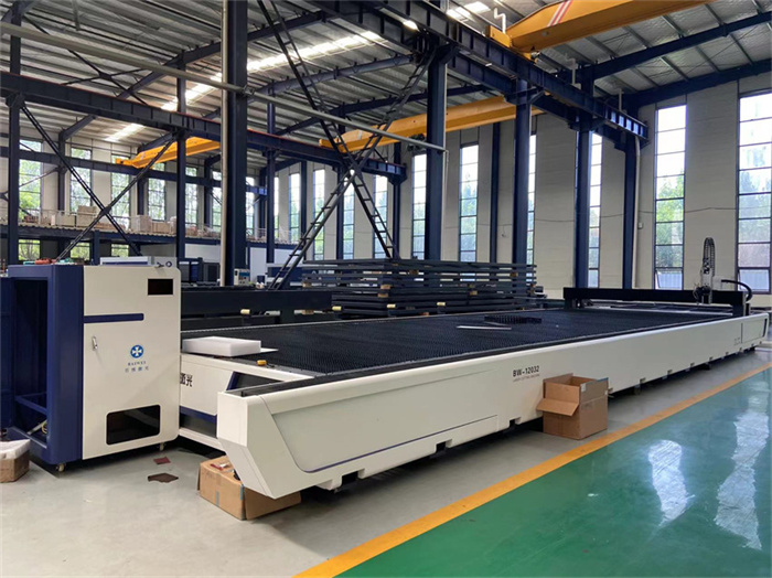 High-power open type fiber laser cutting machine for carbon steel cutting