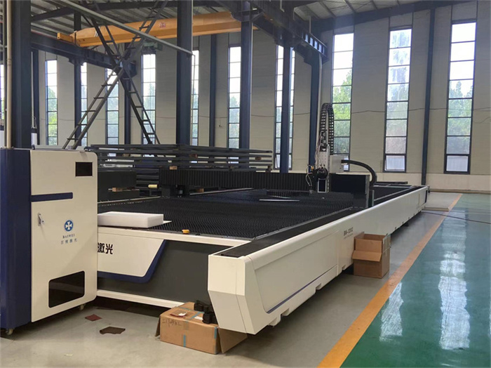 Heavy equipment open type fiber laser cutting machine for metal sheet cutting