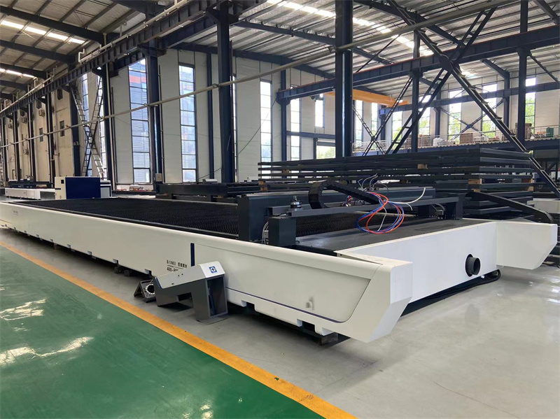 Sufficient steel plate open type fiber laser cutting machine