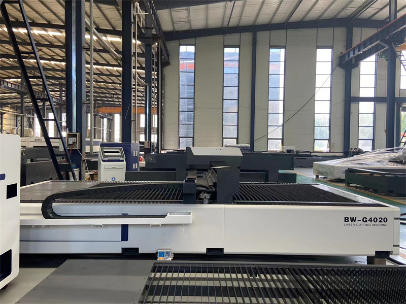 Adequate steel plate open type fiber laser cutting machine