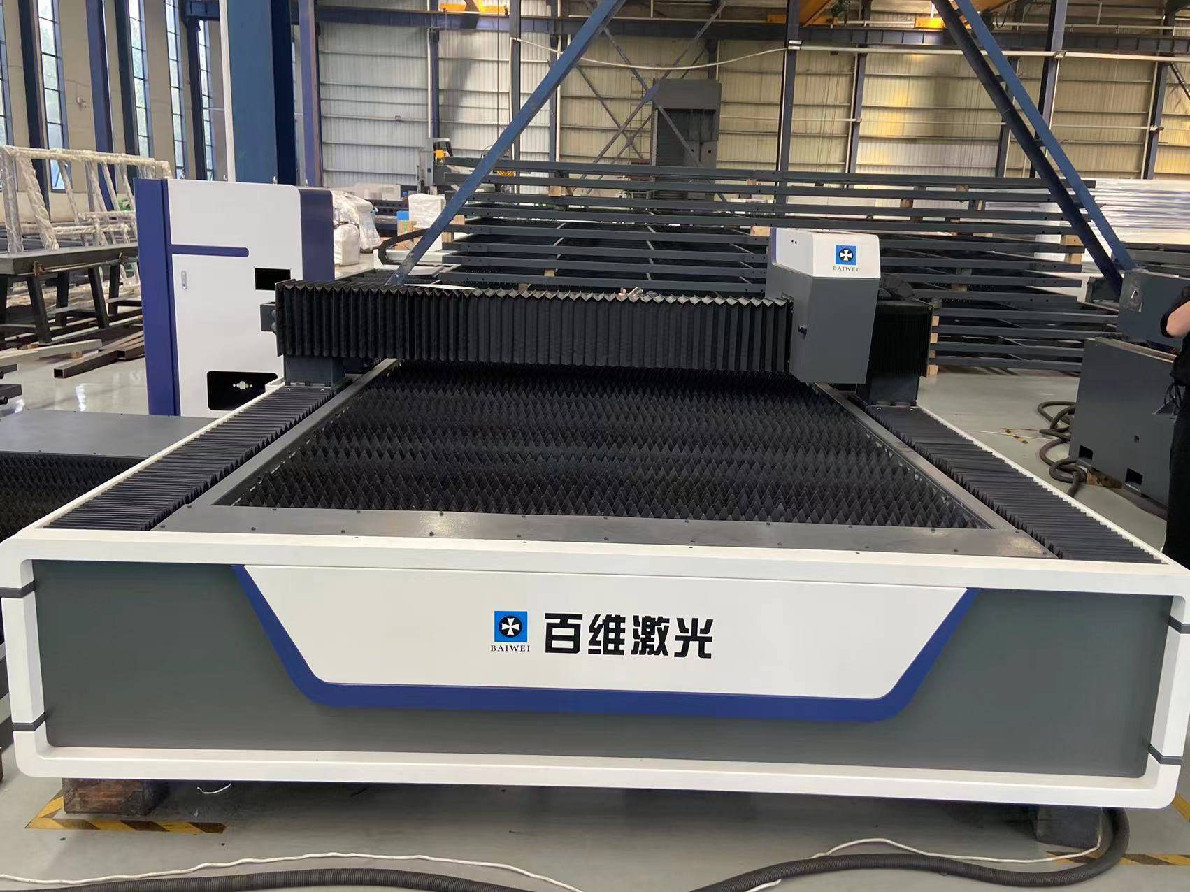 Uprated open type fiber laser cutting machine for steel plate