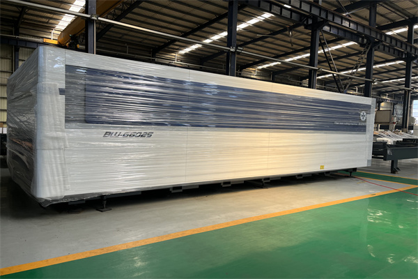 12000W20000W fiber laser cutting machine can cut metal materials below 50mm for cutting and punching