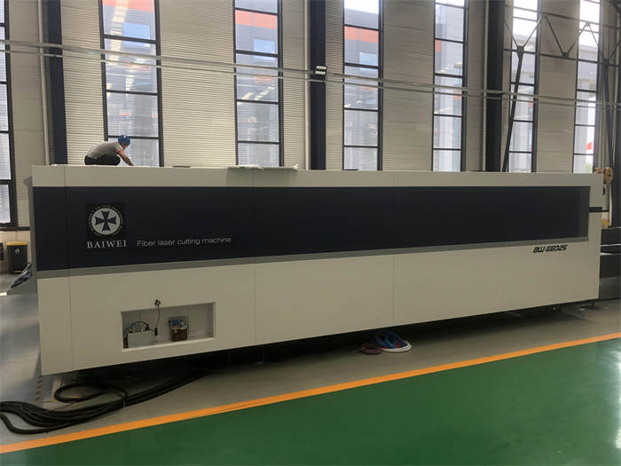 8000w Full Cover Fiber Laser Cutting Machine