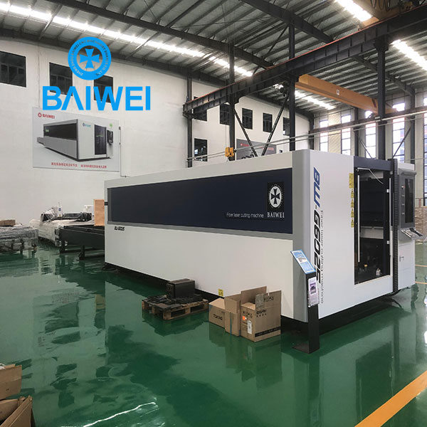 CNC laser stainless steel fiber laser cutting machine for ss plate