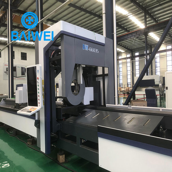 Máquina de corte láser de fibra de fibra de tipo de aleación de aluminio en stock