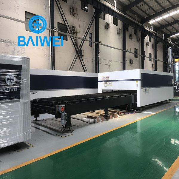 6kw metal sheet fiber laser cutting machine factory price