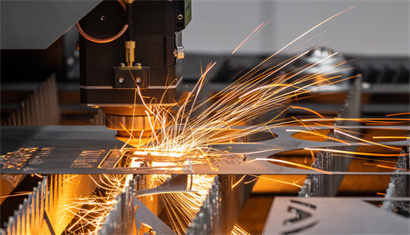 Metal laser cutting machine